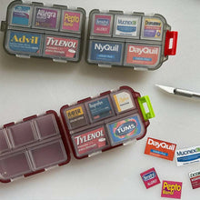 Load image into Gallery viewer, Portable Pill Organizer with Labels