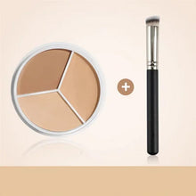 Load image into Gallery viewer, Tri-Color Concealer Palette Of Covers Acne Marks Dark Circles