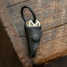 Load image into Gallery viewer, Leather Keychain Wrap