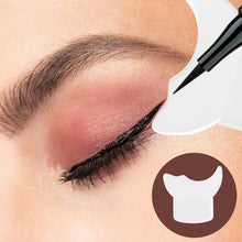 Load image into Gallery viewer, Multifunction Eye Makeup Auxiliary Guard Tool